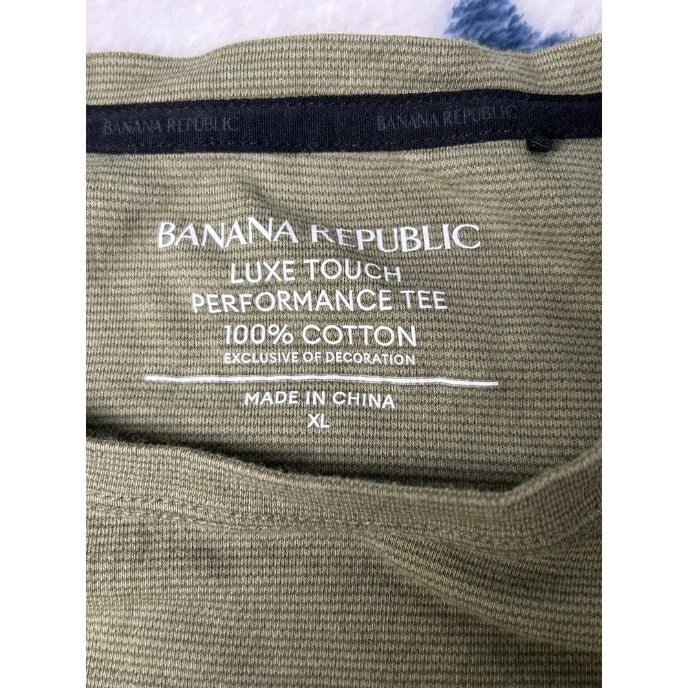 Banana Republic Luxe Touch Performance Tee Mens XL Green Short Sleeve T Shirt